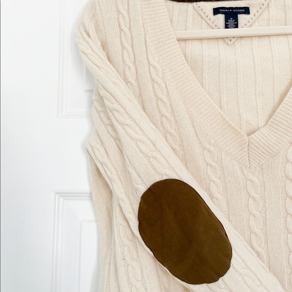 Tommy Hilfiger Cashmere Cable Knit V-Neck Sweater - Picture 2 of 4